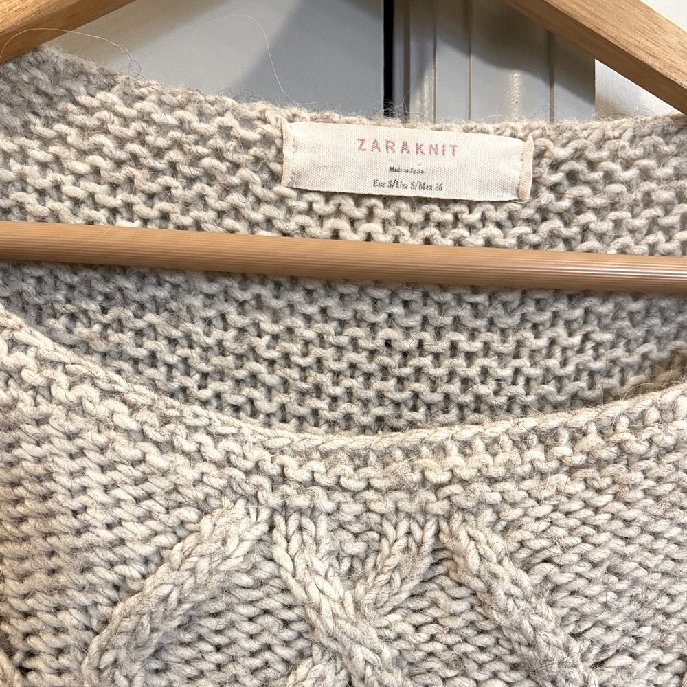 Zara Knit Sweater Women’s Size Small